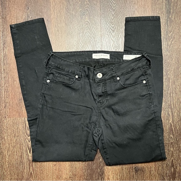 Bullhead Demin Co high rise skinniest jean jeggings SIZE 3 FITS LIKE A 0 or 25 w